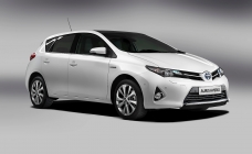 Toyota Auris 5 puertas 2013 - NV